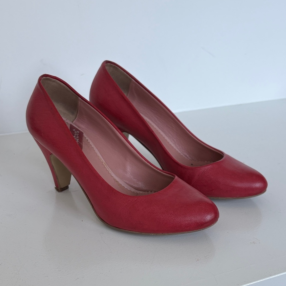 Las Lolita’s Hot Pink Pumps